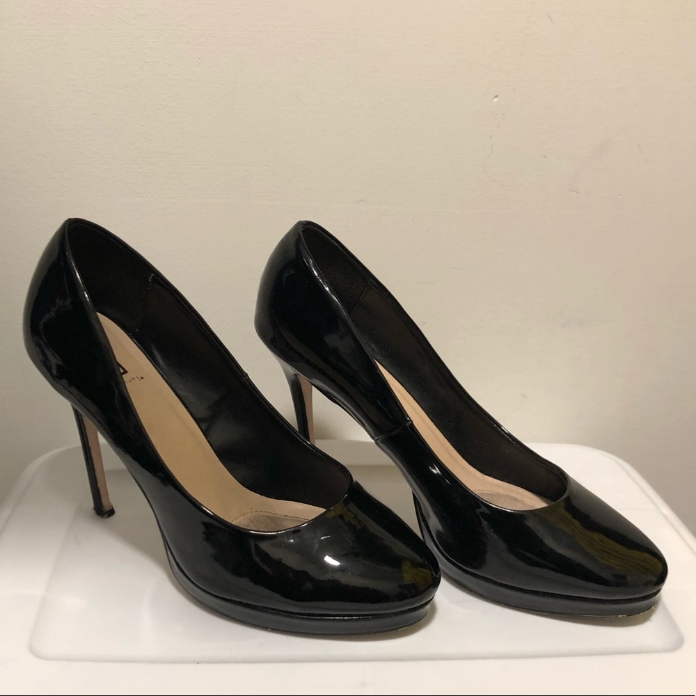 Women’s   Black Pump